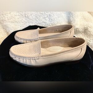 SAS Slip On Tan Cream‎ Leather Tripad Comfort Loafer Sz 6.5